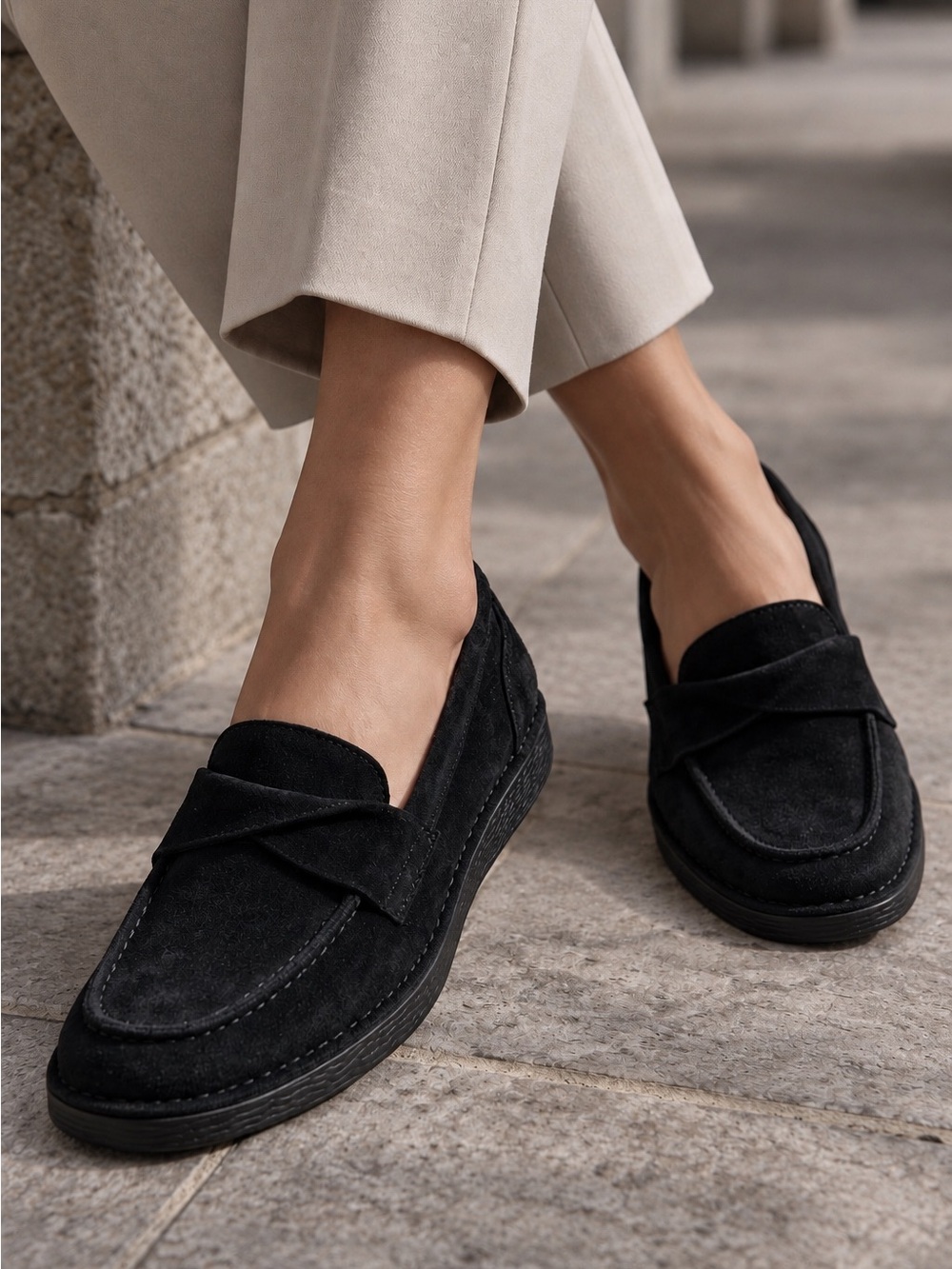 NWOB Brioso Clarence Suede Leather Loafers Black Size 7 Made in Brazil $130